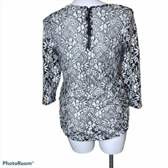Jessica Simpson maternity lace blouse - Picture 3 of 8